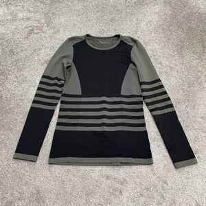 The North Face Active Long Sleeve Shirt Mens Small Green Black Striped Athletic